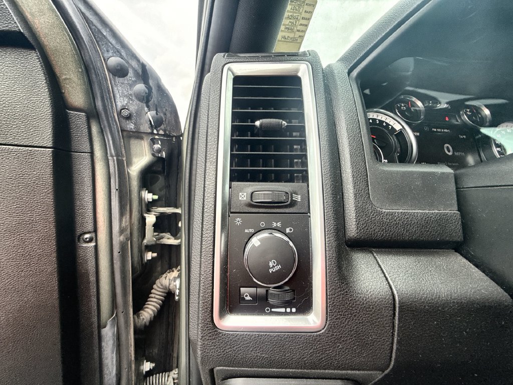 Used 2021 RAM 1500 Warlock w/ Electronics Group AWD/4WD image 17