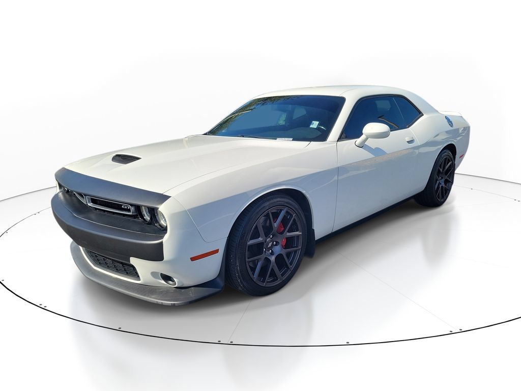 Used 2019 Dodge Challenger GT w/ Plus Package RWD image 5