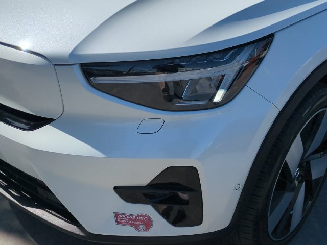 Used 2023 Volvo C40 P8 Recharge Plus w/ Climate Package AWD/4WD image 9