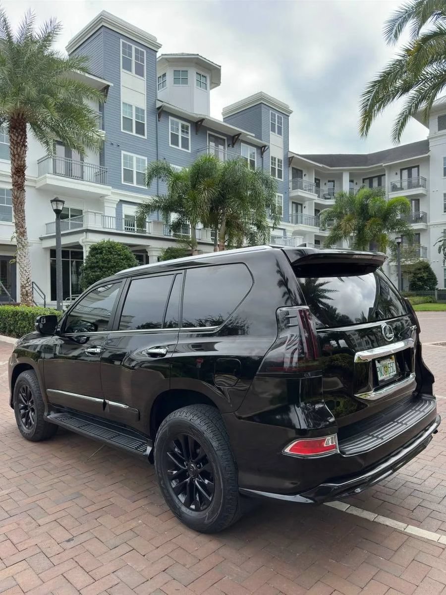 Used 2016 Lexus GX 460 AWD/4WD image 3