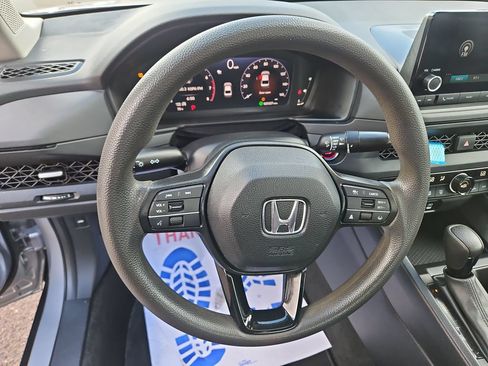 Used 2023 Honda Accord EX image 14