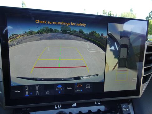 Used 2025 Toyota Tundra Limited image 69