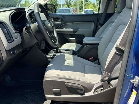 Used 2019 Chevrolet Colorado W/T w/ WT Convenience Package RWD image 4