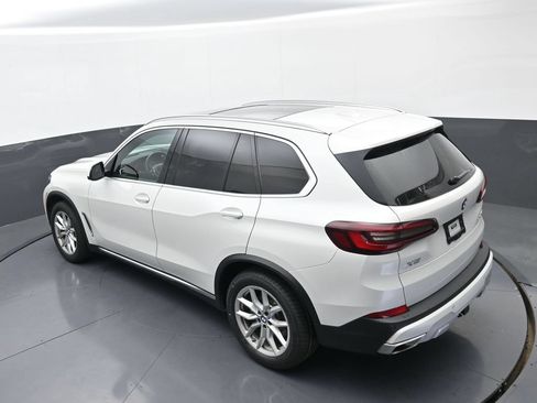 Used 2023 BMW X5 xDrive40i w/ Premium Package AWD/4WD image 33
