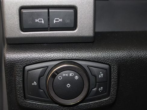 Used 2019 Ford F150 Raptor w/ Equipment Group 801A Mid AWD/4WD image 34