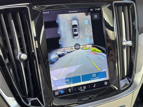 Used 2024 Volvo S60 B5 Plus image 29