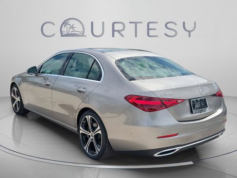 Used 2023 Mercedes-Benz C 300 Sedan image 2