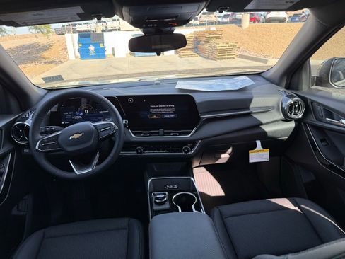 New 2026 Chevrolet Equinox LT w/ Convenience Package II image 18