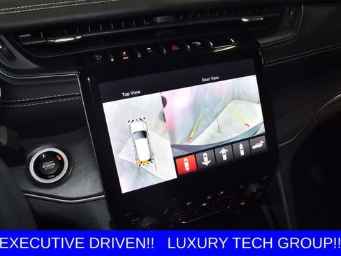 Used 2023 Jeep Grand Cherokee L Limited w/ Luxury Tech Group II AWD/4WD image 11