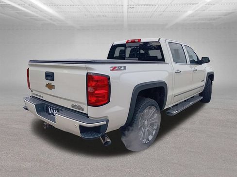 Used 2015 Chevrolet Silverado 1500 High Country w/ High Country Premium Package AWD/4WD image 28