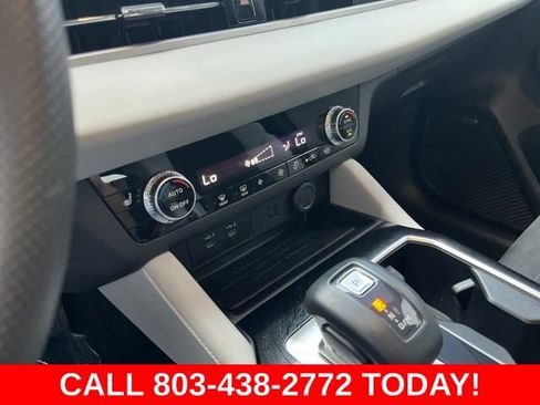 Used 2025 Mitsubishi Outlander SE AWD/4WD image 24
