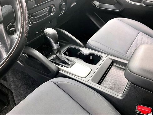 Used 2022 Nissan Frontier S w/ Technology Package image 15