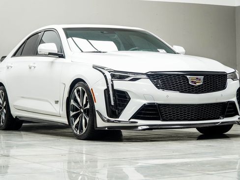 Used 2024 Cadillac CT4 V Blackwing w/ Carbon Fiber 1 Package image 4