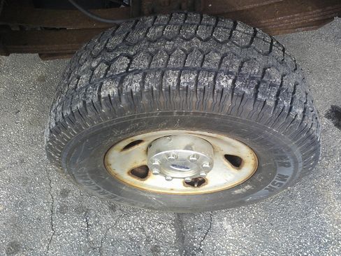 Used 2010 Ford F350 XL image 13