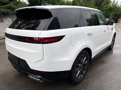 Used 2024 Land Rover Range Rover Sport SE AWD/4WD image 5