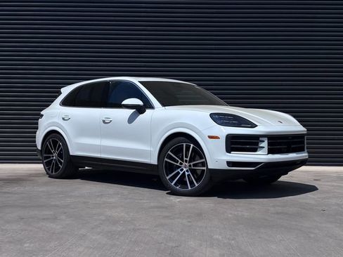 New 2026 Porsche Cayenne image 9