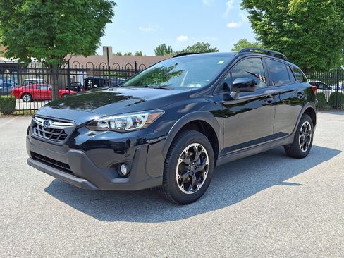 Used 2023 Subaru Crosstrek 2.0i Premium AWD/4WD image 3