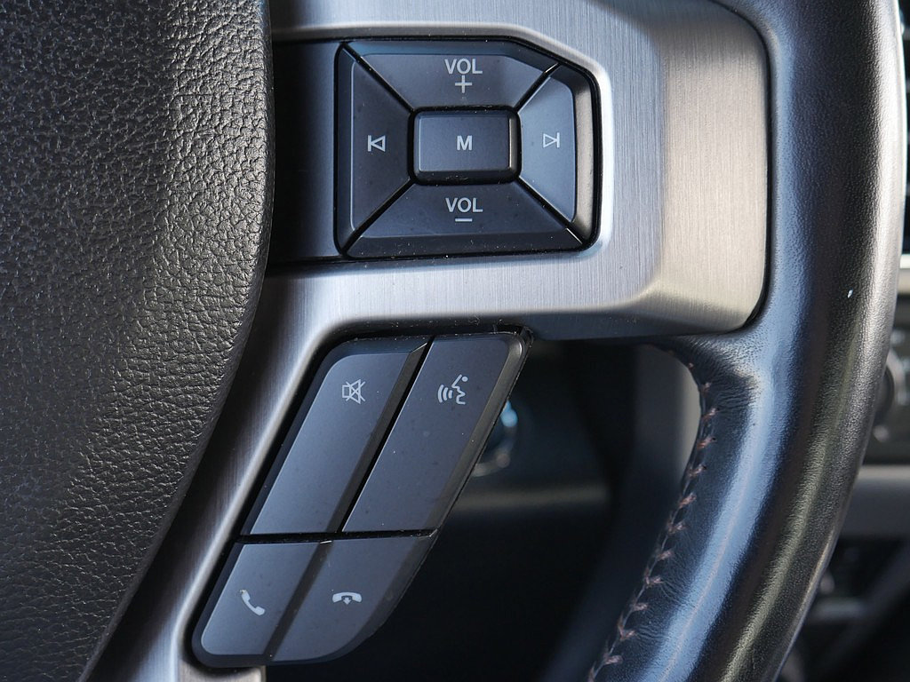 Used 2020 Ford F250 Platinum w/ FX4 Off-Road Package AWD/4WD image 34