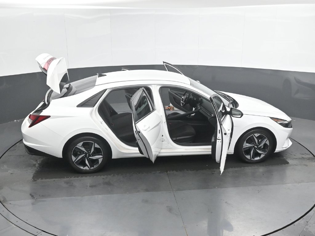 Used 2023 Hyundai Elantra SEL w/ Convenience Package FWD image 49