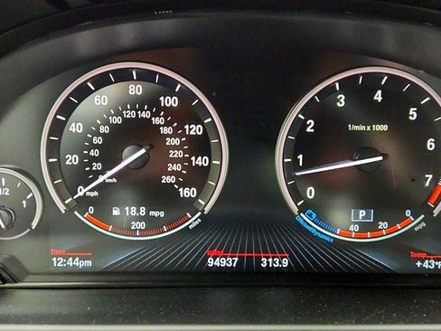 Used 2018 BMW X5 xDrive50i w/ M Sport Package image 15