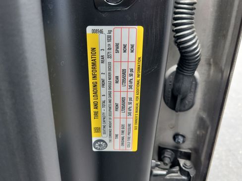 Used 2024 Tesla Cybertruck Cyberbeast AWD/4WD image 30