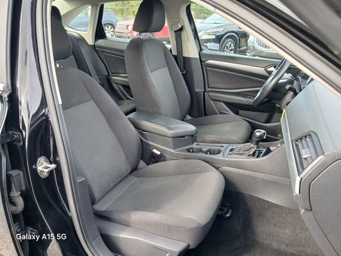 Used 2019 Volkswagen Jetta S w/ Driver Assistance Package image 18