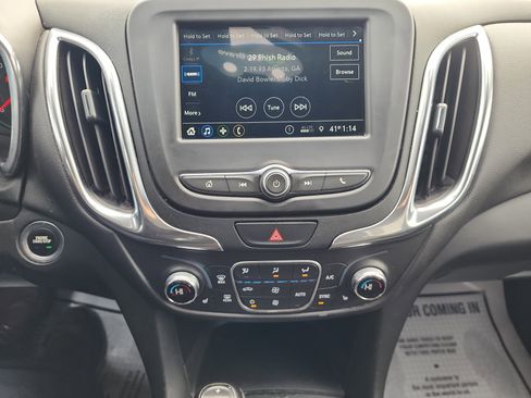 Used 2019 Chevrolet Equinox LT image 14