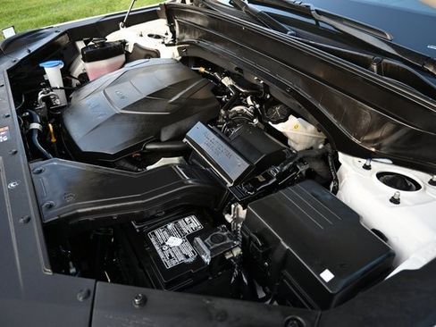 Used 2025 Kia Telluride SX image 16