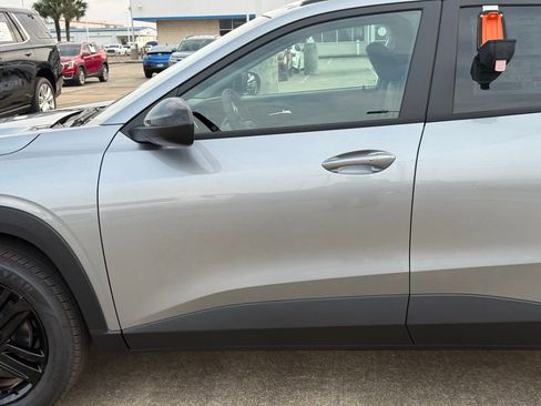 New 2026 Chevrolet Trax ACTIV w/ Sunroof Package image 18