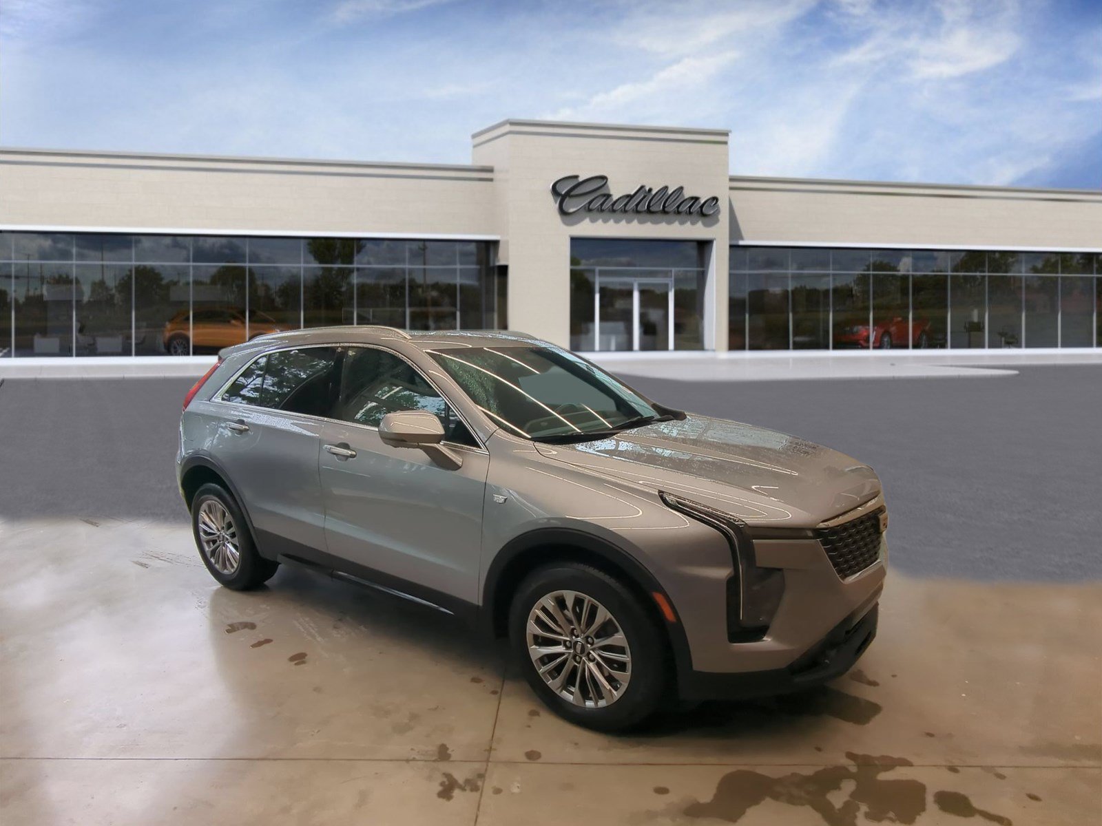Used 2025 Cadillac XT4 Premium Luxury FWD image 2