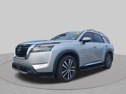 Used 2022 Nissan Pathfinder Platinum w/ Cargo Package