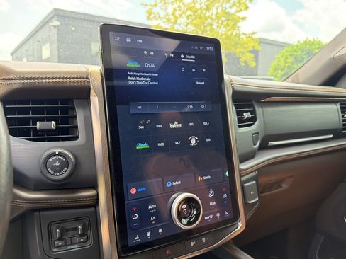 Used 2023 Ford Expedition King Ranch AWD/4WD image 21