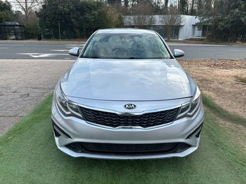 Used 2020 Kia Optima LX image 2