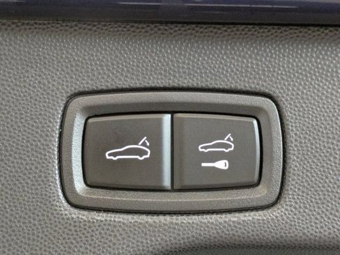 Used 2024 Porsche Macan Turbo Electric AWD/4WD image 14