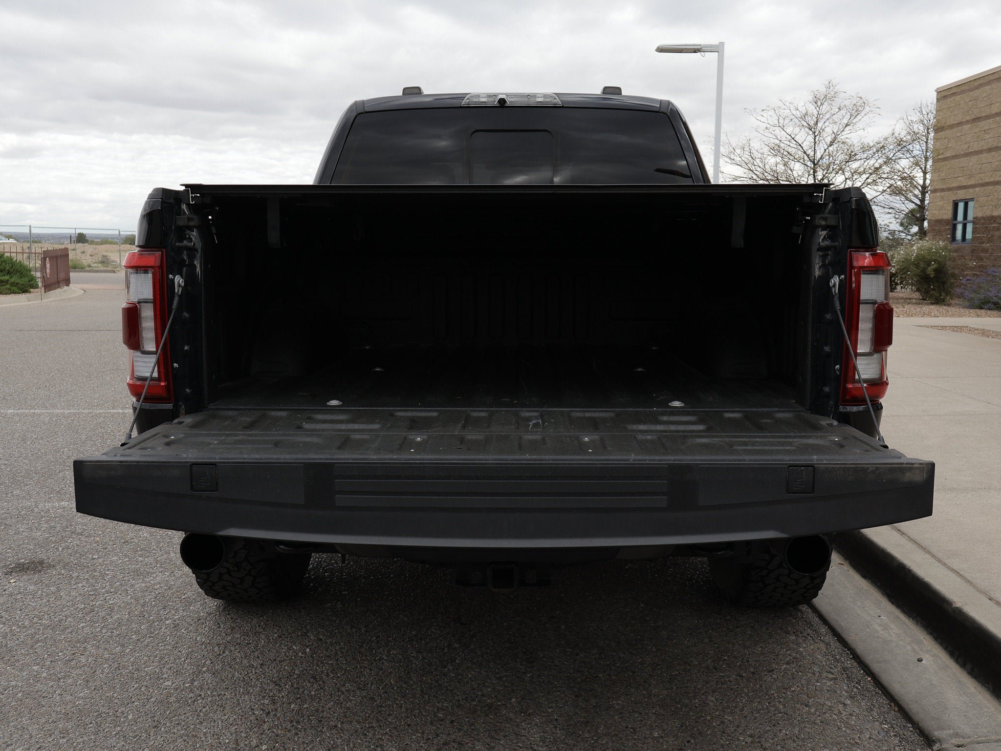 Certified 2022 Ford F150 Raptor w/ Equipment Group 801A High AWD/4WD image 19