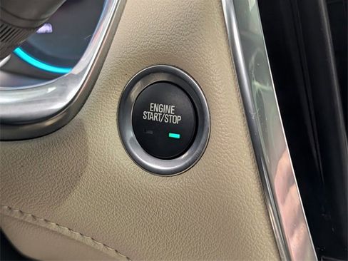 Certified 2023 Chevrolet Traverse LT w/ LT Premium Package image 23