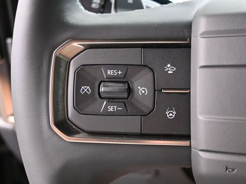 New 2025 GMC Hummer EV 2X w/ LPO, Sport Package image 33