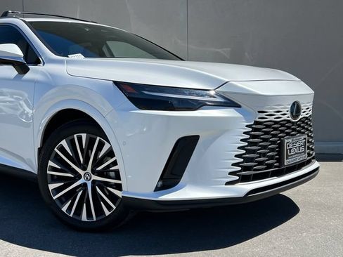 Used 2025 Lexus RX 350 w/ Convenience Package AWD/4WD image 2