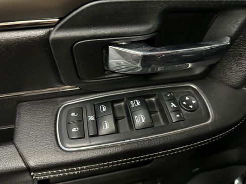 Used 2017 RAM 1500 Sport image 17