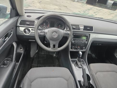 Used 2013 Volkswagen Passat 2.5 S FWD image 5