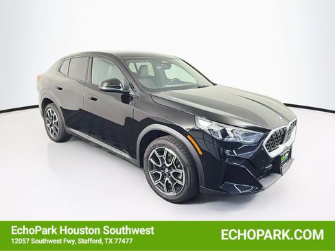 Used 2026 BMW X2 xDrive28i AWD/4WD image 1