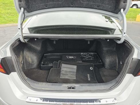 Used 2023 Nissan Altima 2.5 SL FWD image 14