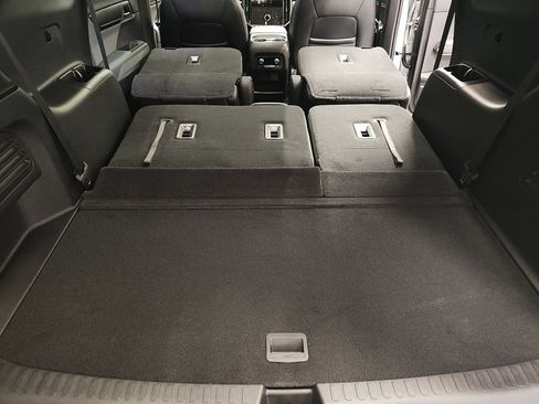 New 2026 GMC Acadia AT4 w/ Luxury Package image 16