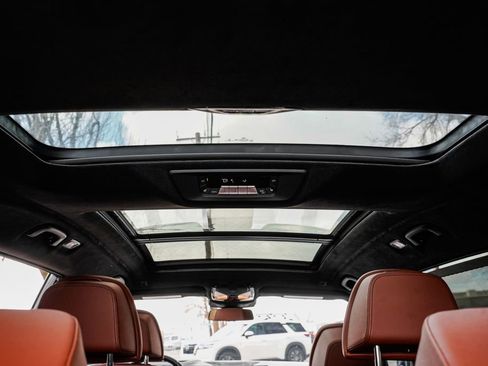 Used 2023 BMW X7 M60i w/ Executive Package image 23