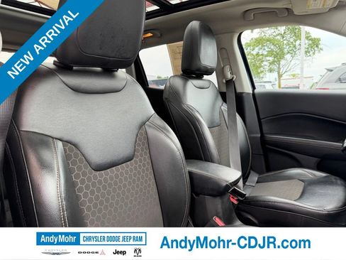 Used 2020 Jeep Compass Latitude FWD image 32