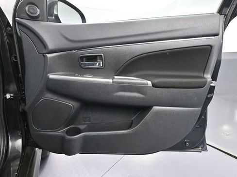 Used 2020 Mitsubishi Outlander Sport SE AWD/4WD image 38