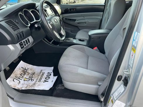 Used 2013 Toyota Tacoma 2WD Access Cab image 3