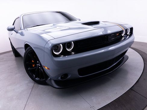 Used 2022 Dodge Challenger GT w/ Plus Package RWD image 4