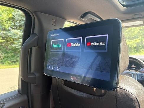 Used 2023 GMC Yukon XL Denali w/ Denali Reserve Package AWD/4WD image 22