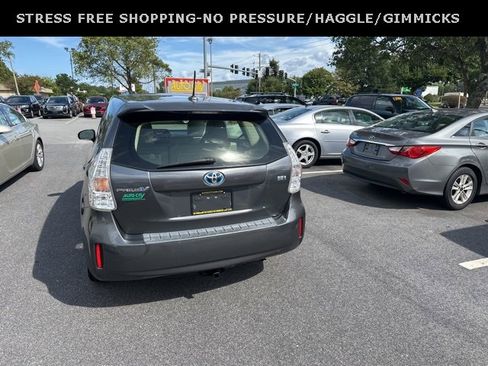Used 2013 Toyota Prius V Five image 36